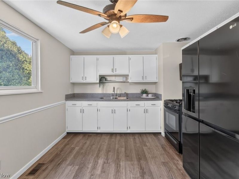 4633 Packard Avenue NW, Canton, OH 44709 Photo 10