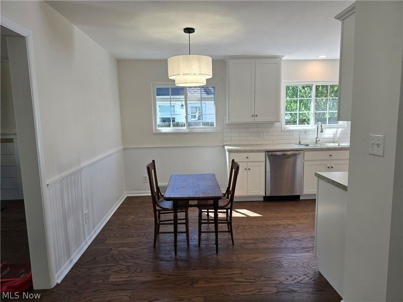 1800 Liberty Drive, Akron, OH 44313 Photo 16