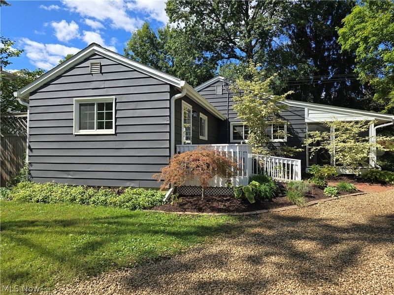 1800 Liberty Drive, Akron, OH 44313 Photo 2