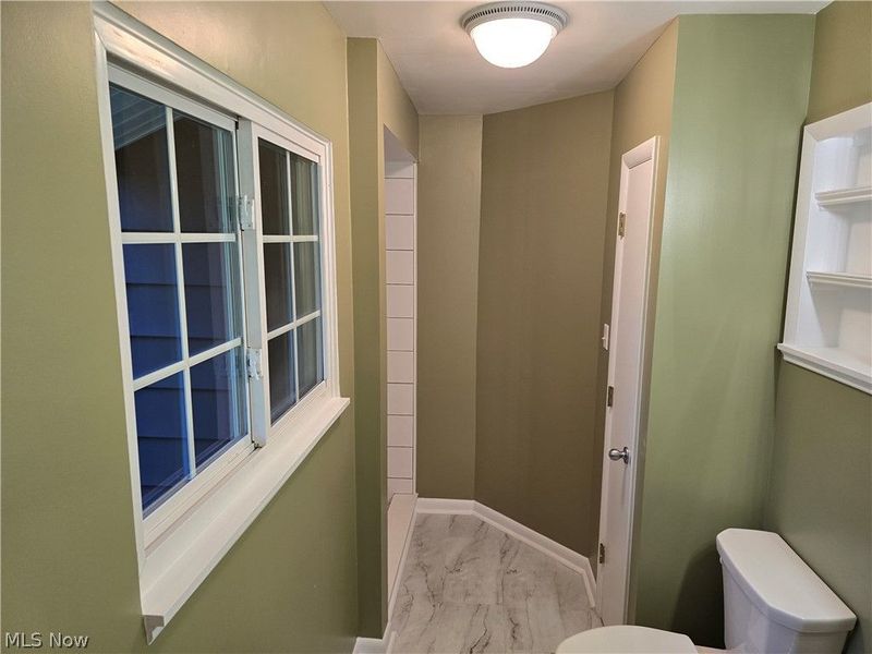 1800 Liberty Drive, Akron, OH 44313 Photo 23