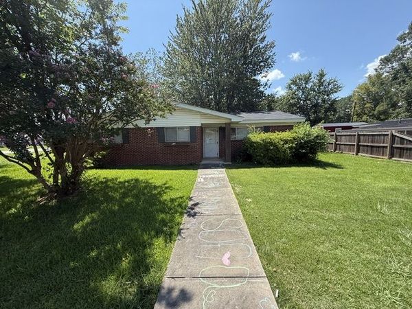 408 E 13th Street , Russellville, AR 72801