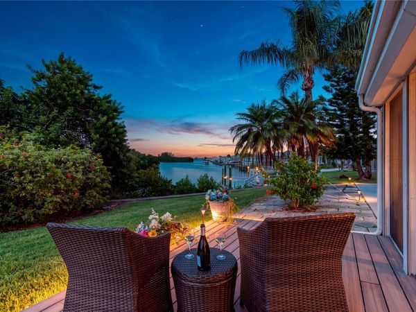 186 BOCA CIEGA POINT SOUTH BOULEVARD, ST PETERSBURG, FL 33708