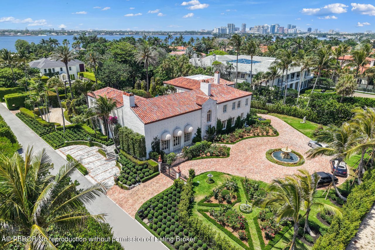 111 Via Del Lago, Palm Beach, FL 33480 Photo
