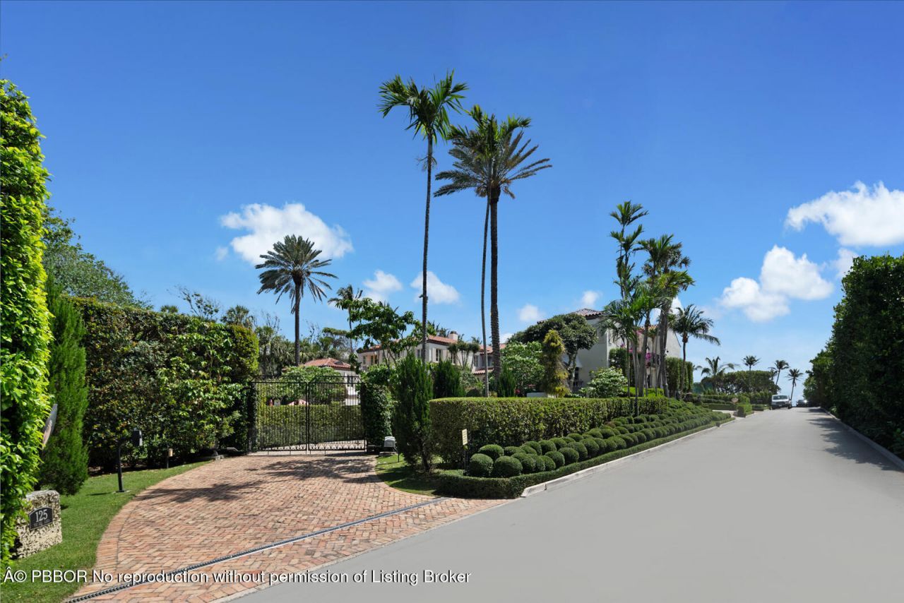 111 Via Del Lago, Palm Beach, FL 33480 Photo