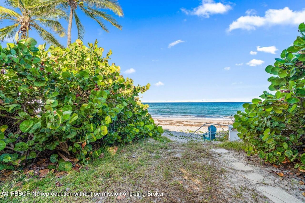 111 Via Del Lago, Palm Beach, FL 33480 Photo