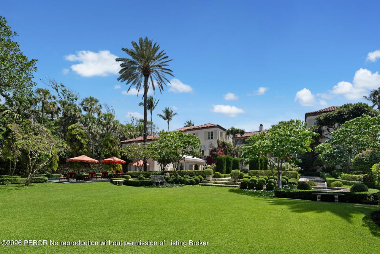 111 Via Del Lago, Palm Beach, FL 33480 Photo