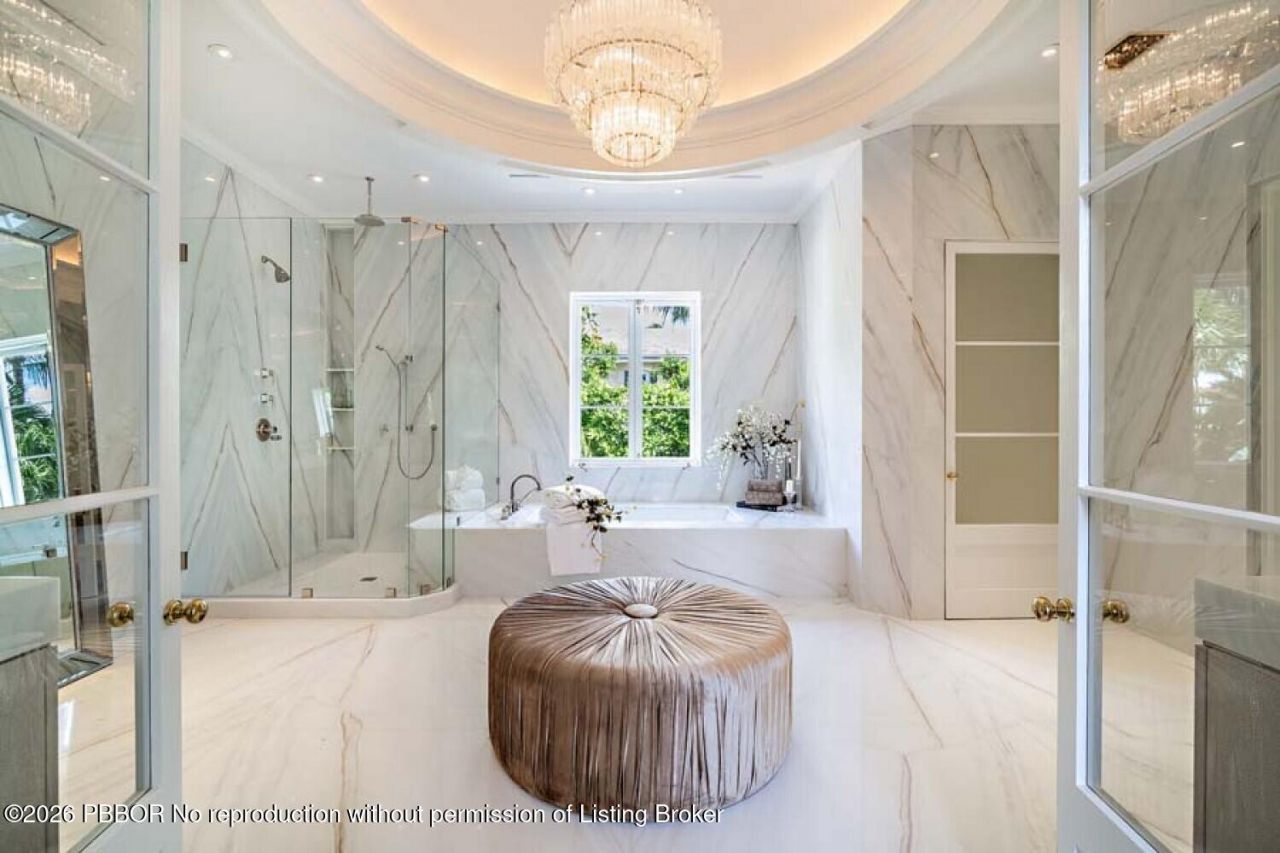 111 Via Del Lago, Palm Beach, FL 33480 Photo