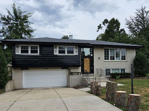 12543 S Menard Avenue, Palos Heights, IL 60463