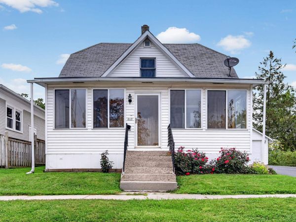 217 N Water Street, Columbus, WI 53925
