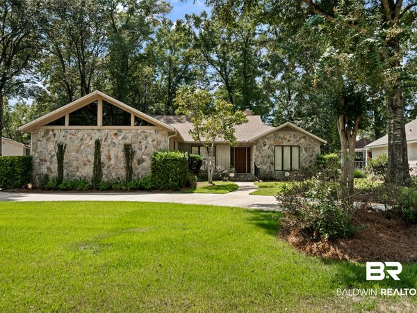 499 Ridgewood Drive, Daphne, AL 36526