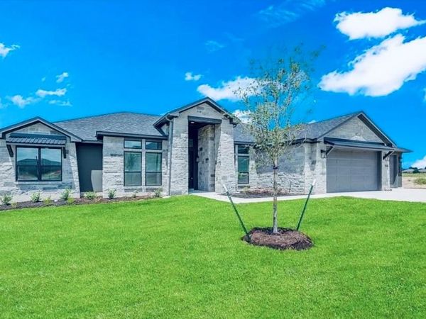 2054 Gray Fox DR, Nolanville, TX 76559