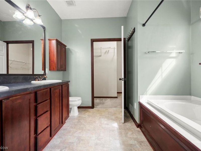 3700 Heron Drive, Lorain, OH 44053 Photo 21