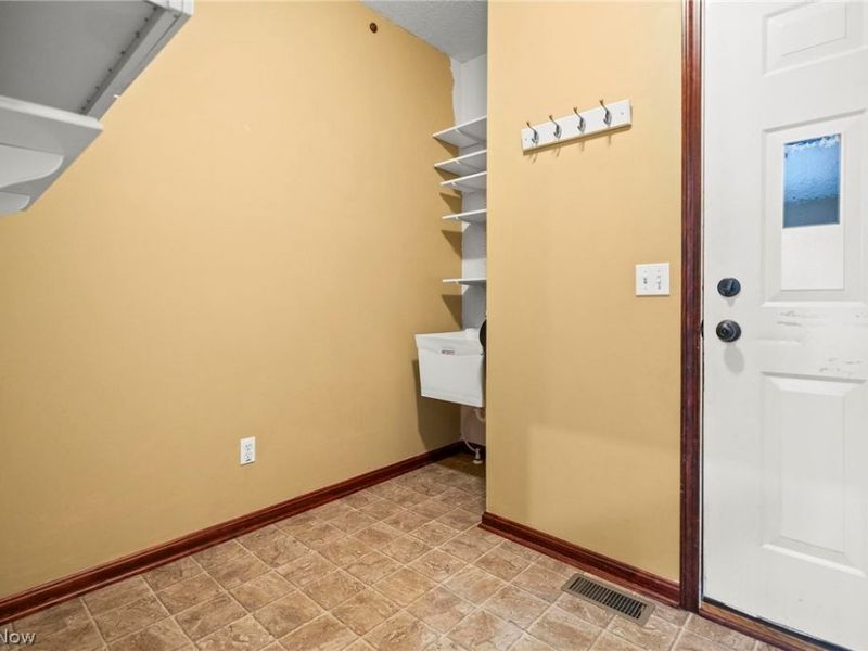 3700 Heron Drive, Lorain, OH 44053 Photo 33