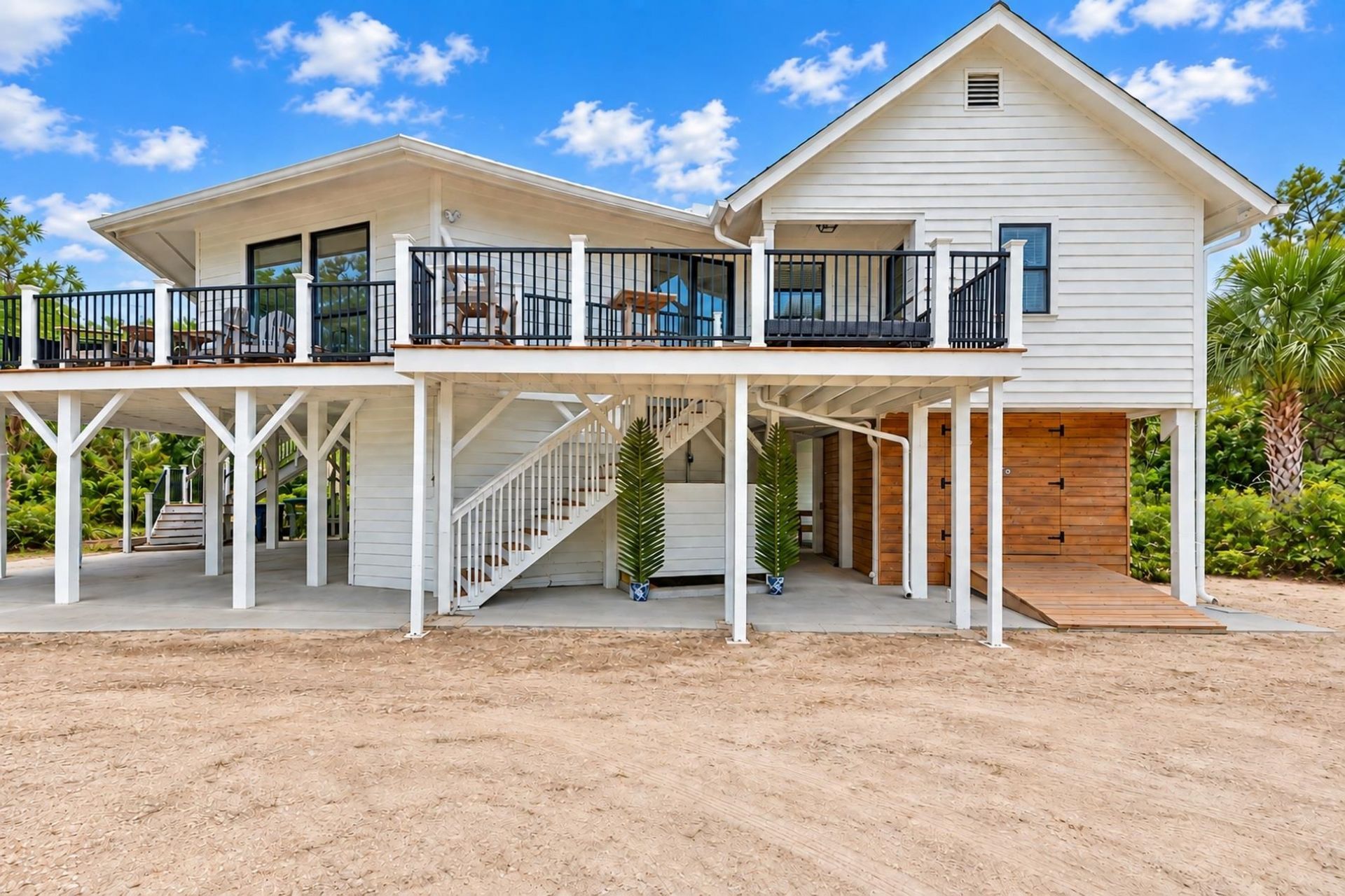 4705 Lewis Dr.  Photo 5