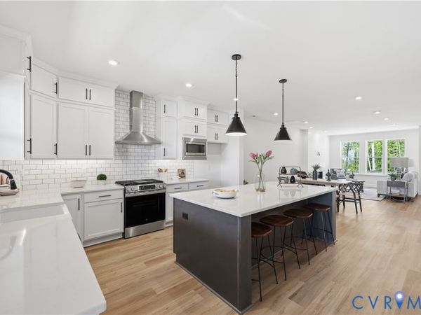 727 Aura Avenue , Midlothian, VA 23113