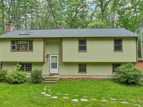 11 Dodge Road, Hampton Falls, NH 03844