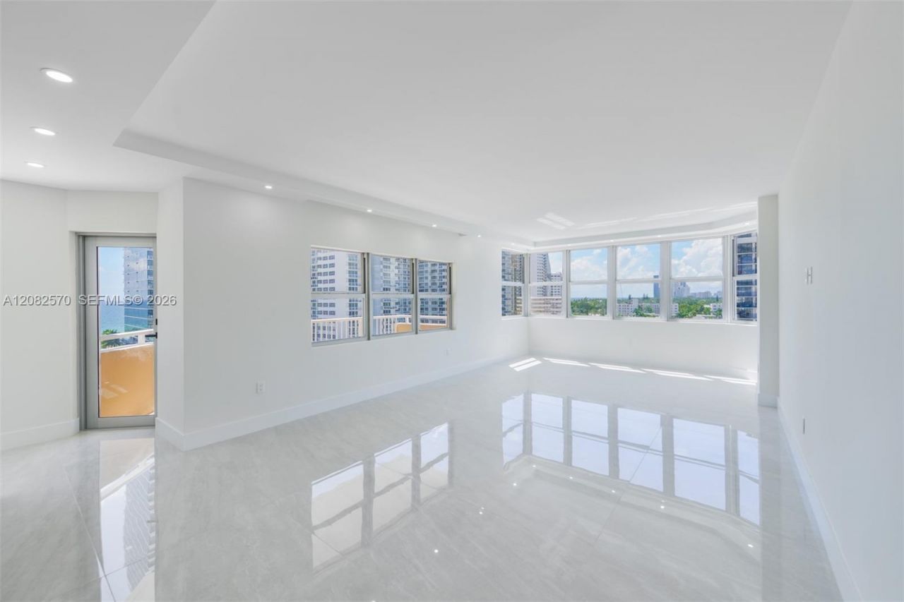 1985 S Ocean Dr, Unit 8Q, Hallandale Beach, FL 33009 Photo