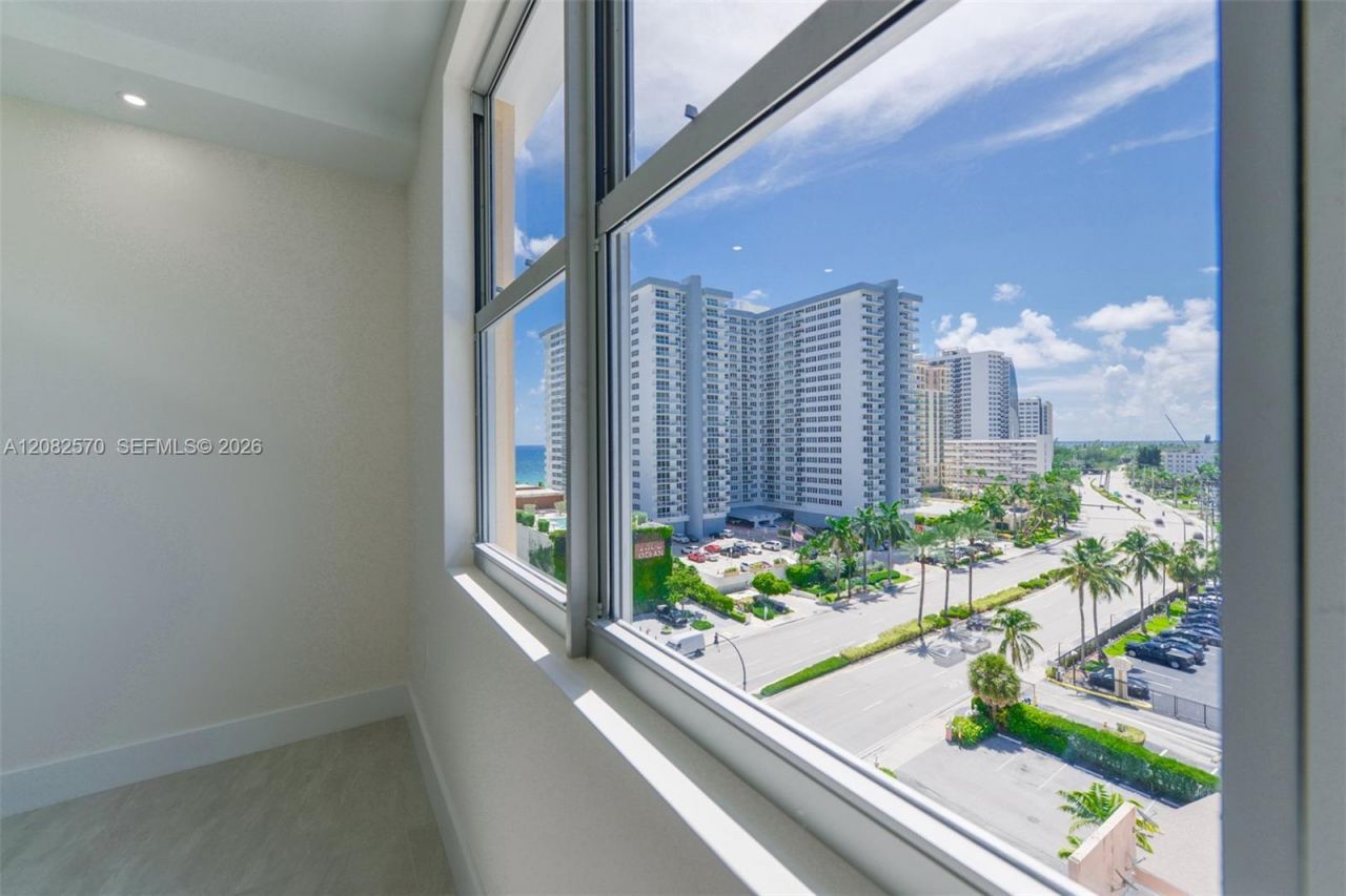 1985 S Ocean Dr, Unit 8Q, Hallandale Beach, FL 33009 Photo