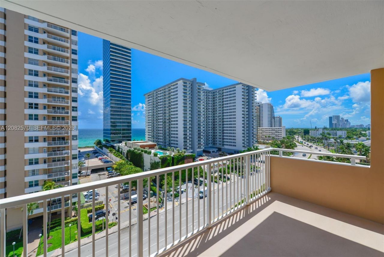 1985 S Ocean Dr, Unit 8Q, Hallandale Beach, FL 33009 Photo