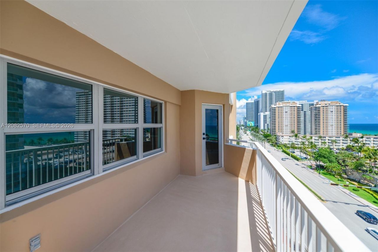 1985 S Ocean Dr, Unit 8Q, Hallandale Beach, FL 33009 Photo