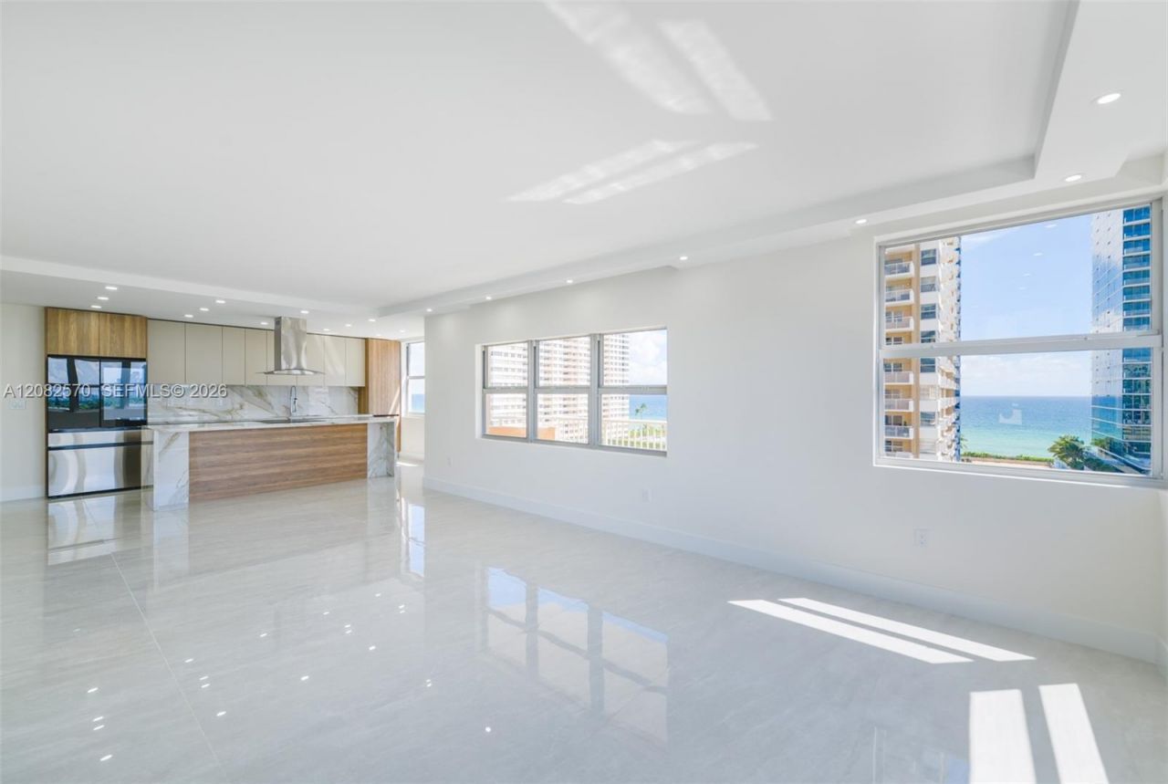 1985 S Ocean Dr, Unit 8Q, Hallandale Beach, FL 33009 Photo