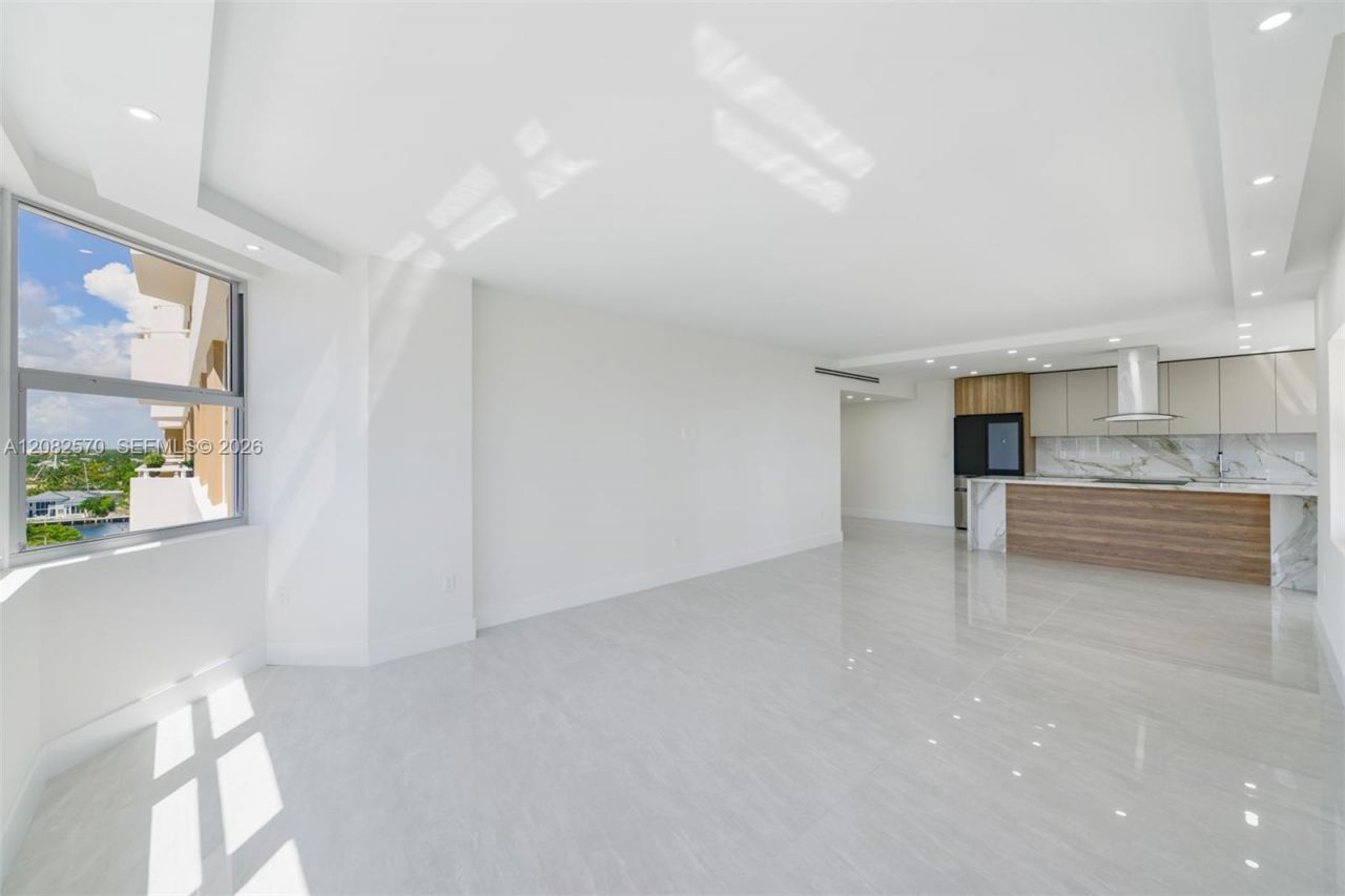 1985 S Ocean Dr, Unit 8Q, Hallandale Beach, FL 33009 Photo