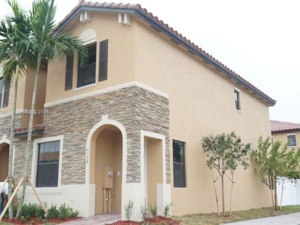 9398 W 32nd Ln , Unit 9398, Hialeah, FL 33018