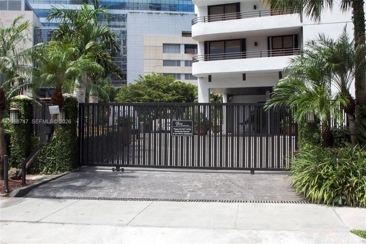 151 SE 15th Rd , Unit 502, Miami, FL 33129 Photo