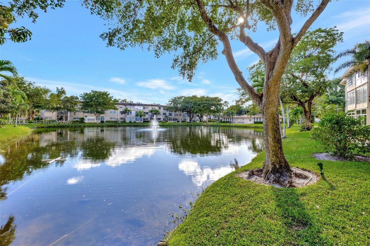 5002 NW 35th St , Unit 306, Lauderdale Lakes, FL 33319 Photo