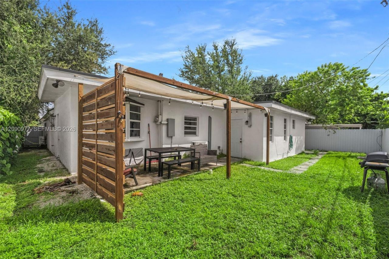 314 NW 106th St , Miami, FL 33150 Photo
