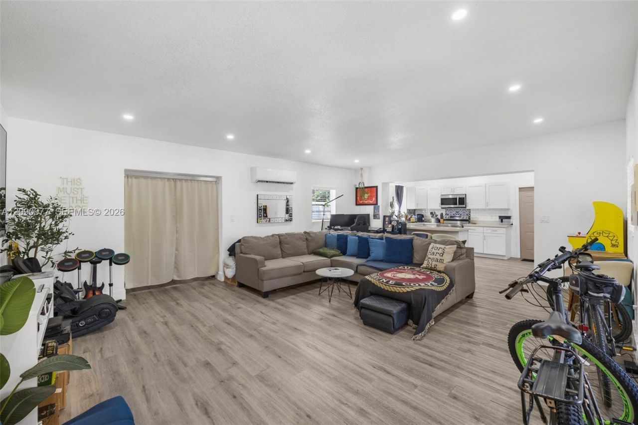 314 NW 106th St , Miami, FL 33150 Photo