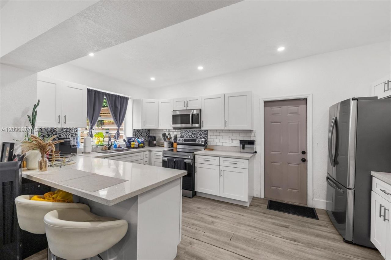 314 NW 106th St , Miami, FL 33150 Photo