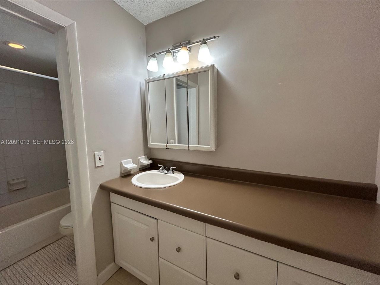6505 Winfield Blvd, Unit B-18, Margate, FL 33063 Photo
