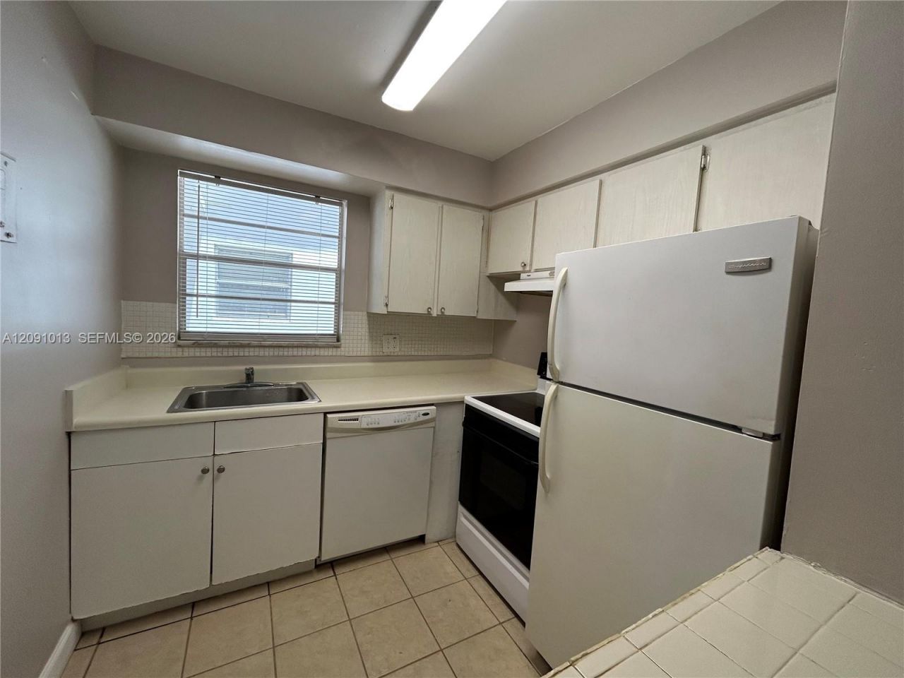 6505 Winfield Blvd, Unit B-18, Margate, FL 33063 Photo