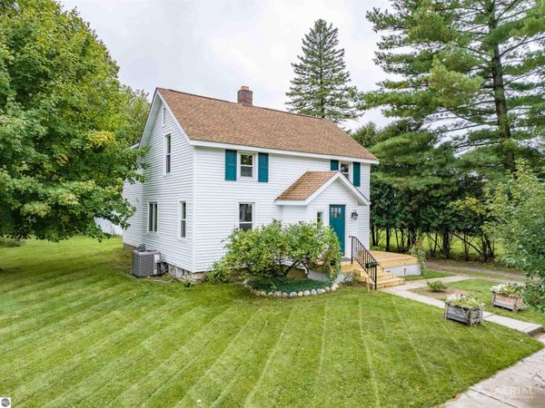 112 Wright Street, West Branch, MI 48661