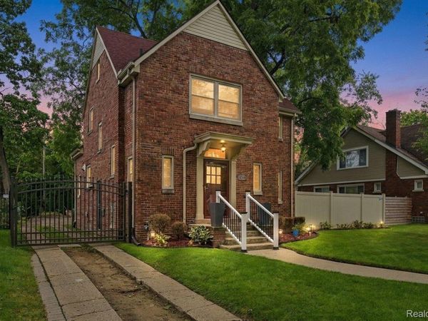 14200 Woodmont Avenue, Detroit, Mi 48227