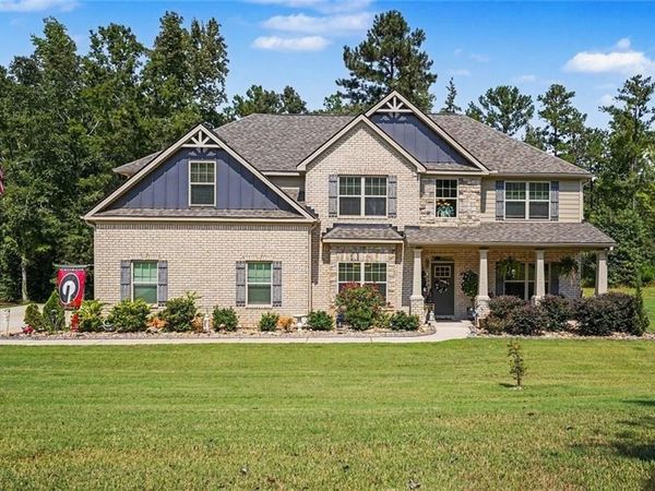 451 Homestead Circle, Forsyth, GA 31029