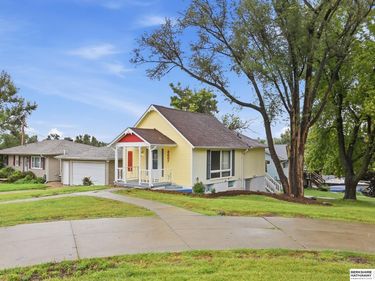 3607 S 67 Street, Omaha, NE 68106