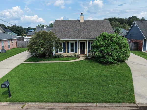 1620 Gardner Ave, Denham Springs, LA 70726