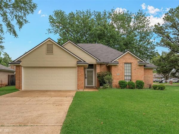 5138 Heatherten Drive, Bossier City, LA 71111