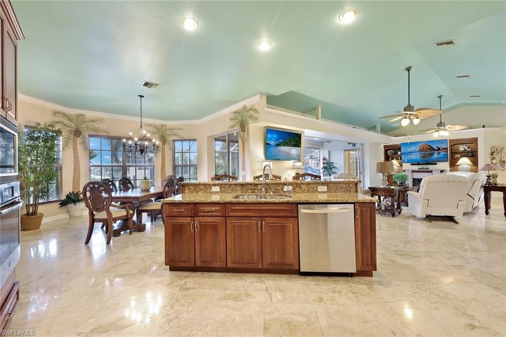 907 SW 51st Ter , Cape Coral, FL 33914 Photo