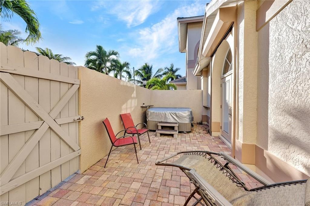 907 SW 51st Ter , Cape Coral, FL 33914 Photo