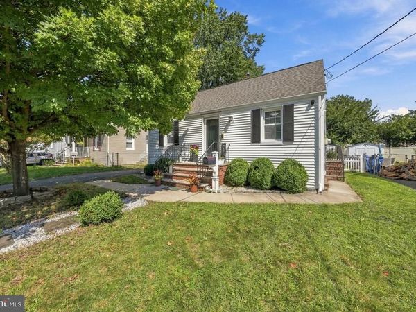 212 STEPHENSON AVENUE, MIDDLESEX, NJ 08846