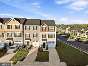 400 WILLIAMS STREET , STRASBURG, VA 22657