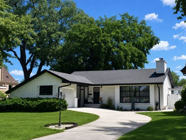 9525 Parkside Avenue , Oak Lawn, IL 60453
