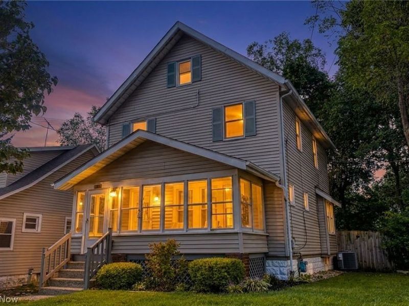 33 Brighton Drive, Akron, OH 44301 Photo 2
