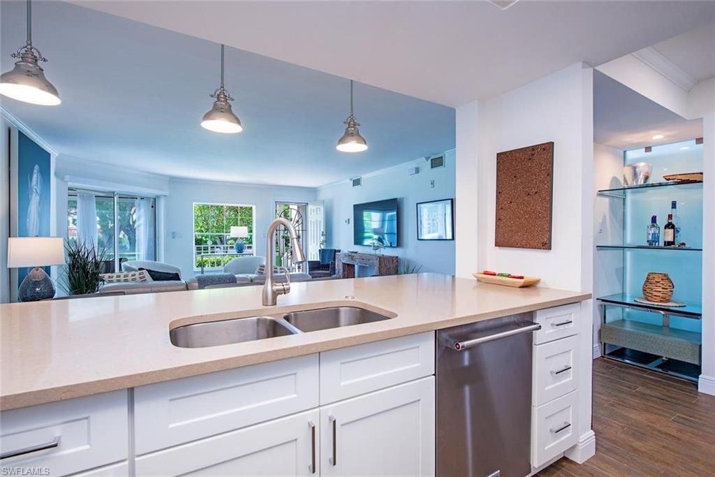 5633 Turtle Bay Dr, Unit 35, Naples, FL 34108 Photo