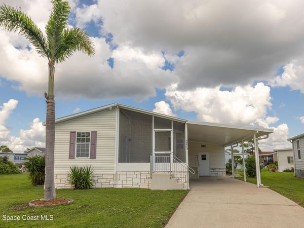 1271 Shell Court NE , Palm Bay, FL 32907
