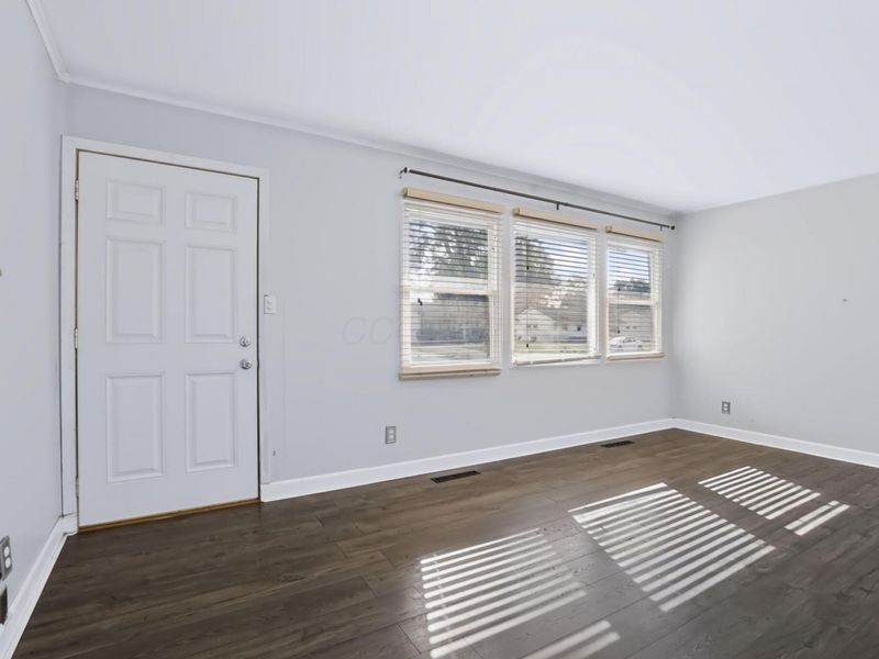 4358 Wayne Street , Hilliard, OH 43026 Photo 2
