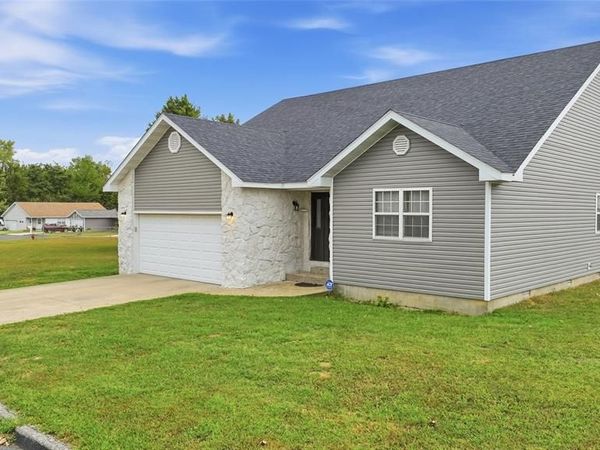 700 M- Robin Road , Mountain Grove, MO 65711